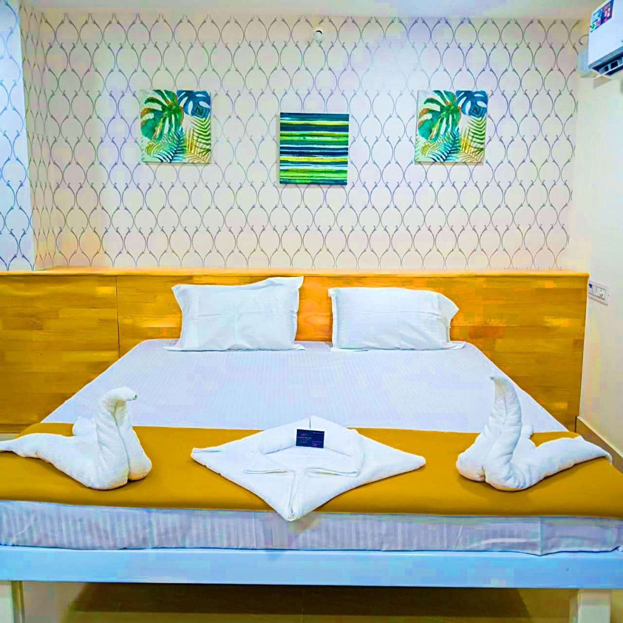 Aditi Rooms Tiruchirappalli Exteriör bild