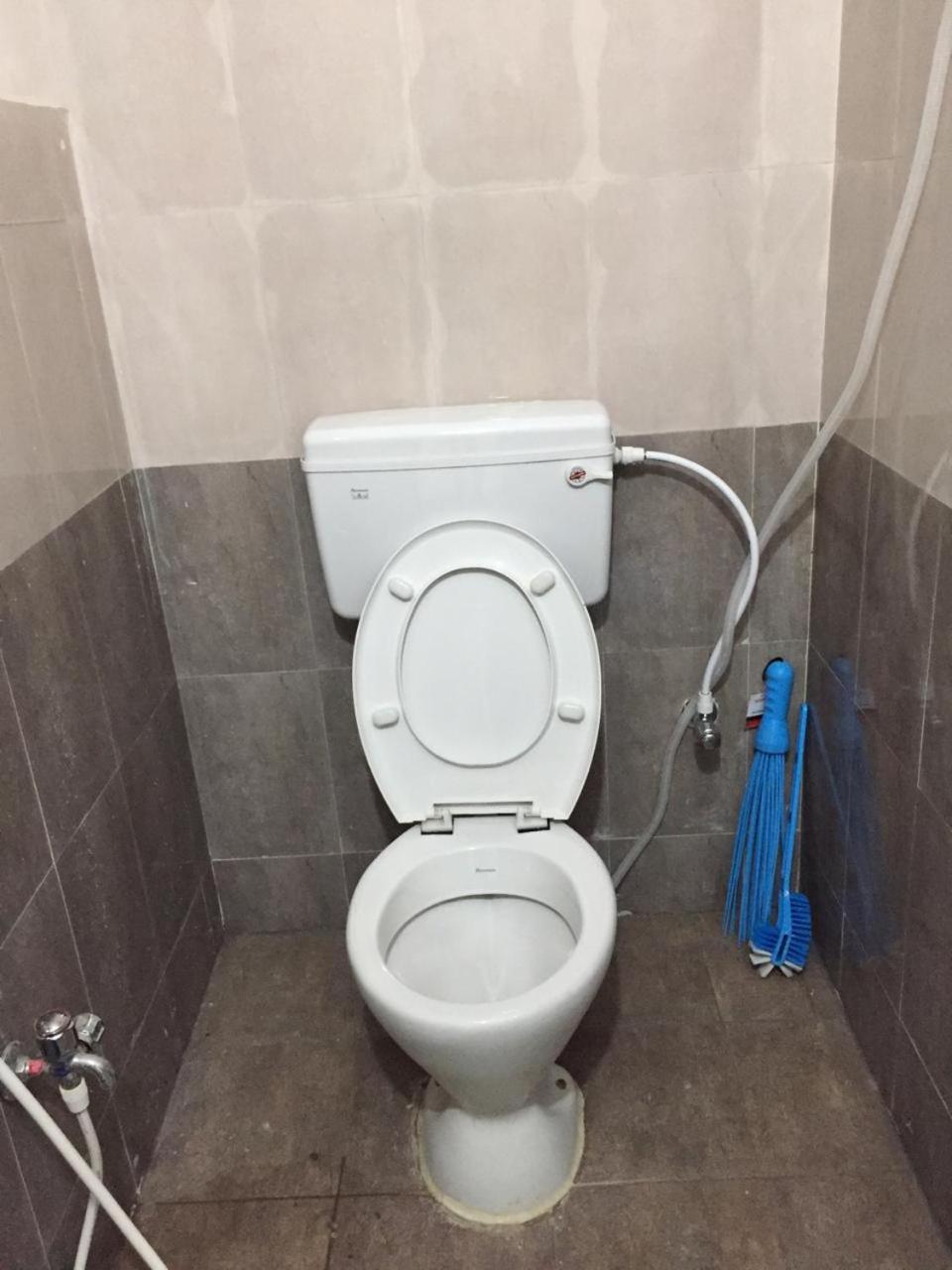 Aditi Rooms Tiruchirappalli Exteriör bild