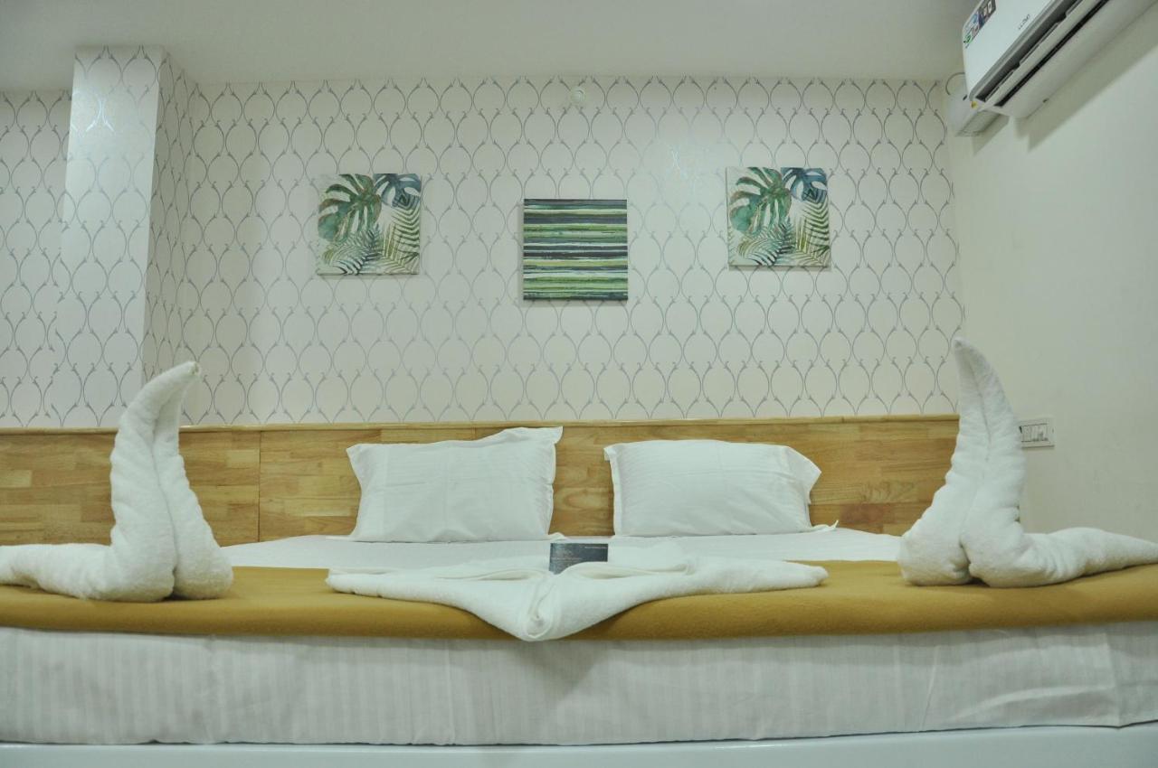 Aditi Rooms Tiruchirappalli Exteriör bild